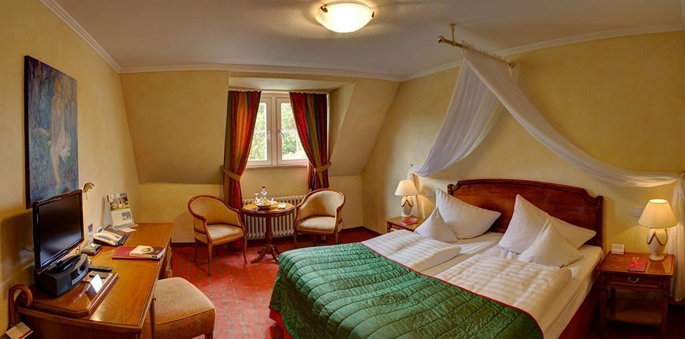 Отель Schloss Rheinfels 4*